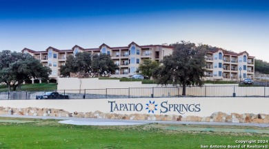 OPEN HOUSE SATURDAY 5/18 FROM 1:15 -3:45..E SEE...Great on Tapatio Springs Country Club and Resort in Texas - for sale on GolfHomes.com, golf home, golf lot