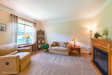 Impeccably cared for end-unit townhome nestled in the highly on Bowes Creek Country Club in Illinois - for sale on GolfHomes.com, golf home, golf lot