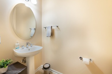 Impeccably cared for end-unit townhome nestled in the highly on Bowes Creek Country Club in Illinois - for sale on GolfHomes.com, golf home, golf lot