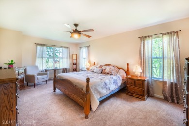 Impeccably cared for end-unit townhome nestled in the highly on Bowes Creek Country Club in Illinois - for sale on GolfHomes.com, golf home, golf lot