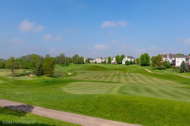 Impeccably cared for end-unit townhome nestled in the highly on Bowes Creek Country Club in Illinois - for sale on GolfHomes.com, golf home, golf lot