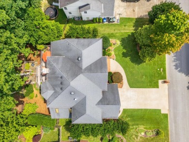 Welcome to 3109 Olde Towne Lane -- a beautifully maintained on Chattanooga Golf and Country Club in Tennessee - for sale on GolfHomes.com, golf home, golf lot