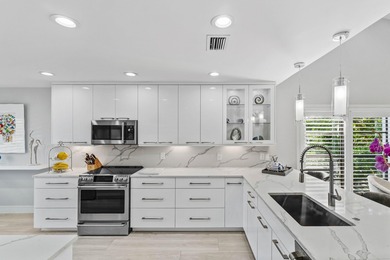 Welcome to 49B Eastgate Drive in Hunters Run Country Club. This on Hunters Run Golf and Country Club in Florida - for sale on GolfHomes.com, golf home, golf lot