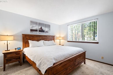 $32,000 price reduction + rate buydown (year 1) from lender--act on  in Oregon - for sale on GolfHomes.com, golf home, golf lot