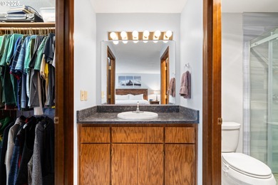 $32,000 price reduction + rate buydown (year 1) from lender--act on  in Oregon - for sale on GolfHomes.com, golf home, golf lot