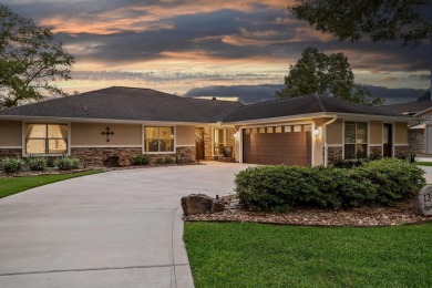 Enjoy lakefront living in this beautifully remodeled 3 bed, 2.5 on Wildwood Golf Course in Texas - for sale on GolfHomes.com, golf home, golf lot
