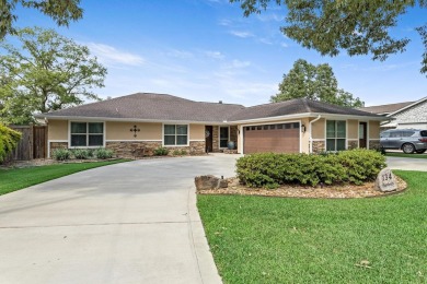 Enjoy lakefront living in this beautifully remodeled 3 bed, 2.5 on Wildwood Golf Course in Texas - for sale on GolfHomes.com, golf home, golf lot