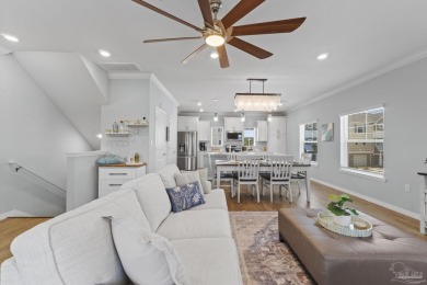 Immaculate and move-in ready, this 2-bedroom, 2.5-bath townhome on Lost Key Golf Club in Florida - for sale on GolfHomes.com, golf home, golf lot