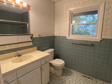 An Investor's Dream! Great one-level home in a cozy neighborhood on Cortez Golf Course in Arkansas - for sale on GolfHomes.com, golf home, golf lot