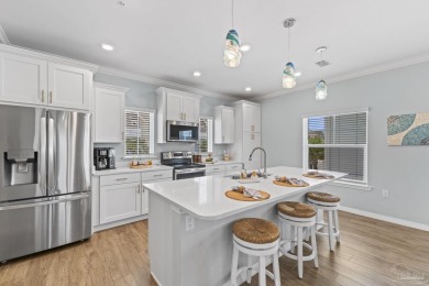 Immaculate and move-in ready, this 2-bedroom, 2.5-bath townhome on Lost Key Golf Club in Florida - for sale on GolfHomes.com, golf home, golf lot