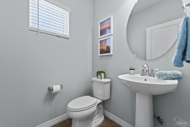 Immaculate and move-in ready, this 2-bedroom, 2.5-bath townhome on Lost Key Golf Club in Florida - for sale on GolfHomes.com, golf home, golf lot