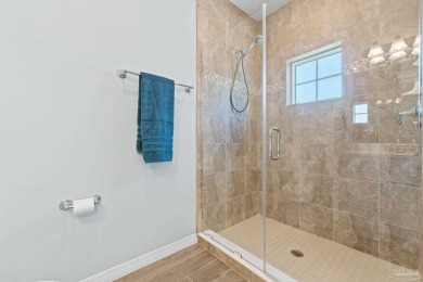 Immaculate and move-in ready, this 2-bedroom, 2.5-bath townhome on Lost Key Golf Club in Florida - for sale on GolfHomes.com, golf home, golf lot