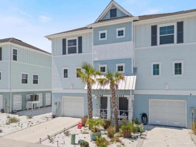 Immaculate and move-in ready, this 2-bedroom, 2.5-bath townhome on Lost Key Golf Club in Florida - for sale on GolfHomes.com, golf home, golf lot
