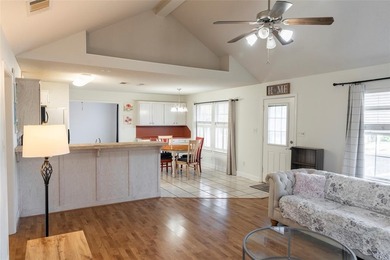 Beautifully maintained home located within the gated resort on Holly Lake Ranch Golf Club in Texas - for sale on GolfHomes.com, golf home, golf lot