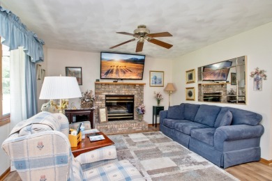 Cozy Home Offers Comfort and Practicality on Oak Run Golf Course in Illinois - for sale on GolfHomes.com, golf home, golf lot