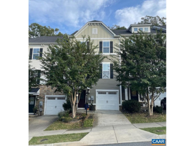 Wonderfully maintained Dunlora Forest townhome with a private on Meadowcreek Golf Course in Virginia - for sale on GolfHomes.com, golf home, golf lot