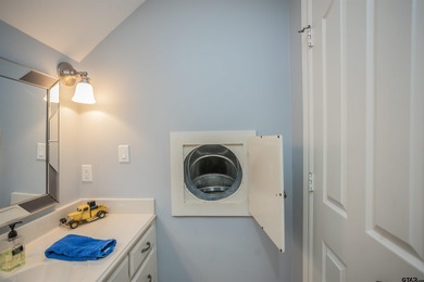 WELCOME to this stunning 4 bedroom, 3 bathroom, 3,236 square ft on Oak Hurst Golf Course in Texas - for sale on GolfHomes.com, golf home, golf lot