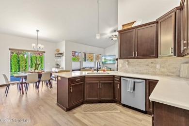 Charming Single-Level Home - This 3-bed, 2-bath, 1,854 sq ft on Avondale Golf and Tennis Club in Idaho - for sale on GolfHomes.com, golf home, golf lot