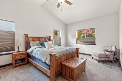 Charming Single-Level Home - This 3-bed, 2-bath, 1,854 sq ft on Avondale Golf and Tennis Club in Idaho - for sale on GolfHomes.com, golf home, golf lot