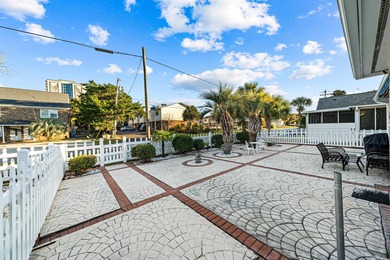 Beautifully maintained and fully furnished three-bedroom on Midway Par-3 in South Carolina - for sale on GolfHomes.com, golf home, golf lot