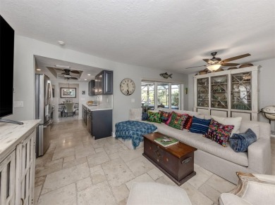 Under contract-accepting backup offers. This charming and cozy on Gulf Gate Golf Club in Florida - for sale on GolfHomes.com, golf home, golf lot