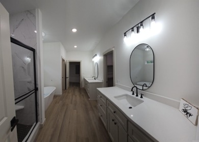 PRICED TO SELL! This property sounds absolutely fantastic! With on Diamondhead Golf and Country Club in Arkansas - for sale on GolfHomes.com, golf home, golf lot