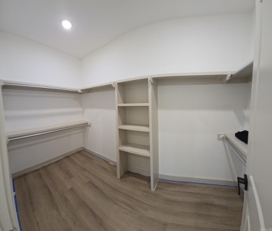 PRICED TO SELL! This property sounds absolutely fantastic! With on Diamondhead Golf and Country Club in Arkansas - for sale on GolfHomes.com, golf home, golf lot