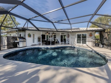 Under contract-accepting backup offers. This charming and cozy on Gulf Gate Golf Club in Florida - for sale on GolfHomes.com, golf home, golf lot