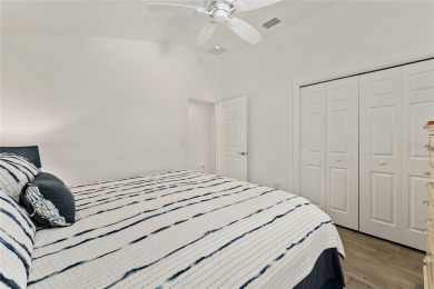 Beautiful 3-bed, 2-bath Charlotte Courtyard Villas with a VIEW! on Pennbrooke Fairways in Florida - for sale on GolfHomes.com, golf home, golf lot