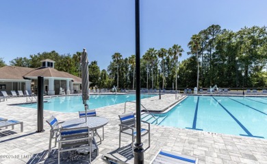 Here is your opportunity to own an end unit one-level townhome on Golf Club At Fleming Island in Florida - for sale on GolfHomes.com, golf home, golf lot