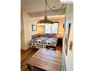 MOST AFFORDABLE CONDO AT SUGAR SKI & CC!!! Welcome to your on Sugar Mountain Golf Course in North Carolina - for sale on GolfHomes.com, golf home, golf lot