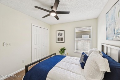 Welcome to this beautifully refreshed 3 bedroom, 2 bath home in on Golf Club At Fleming Island in Florida - for sale on GolfHomes.com, golf home, golf lot
