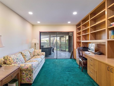 Rare opportunity in Marlwood Estates at PGA National! This on  in Florida - for sale on GolfHomes.com, golf home, golf lot