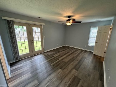 Welcome to this cozy two story transitional colonial, where you on Honey Bee Golf Club in Virginia - for sale on GolfHomes.com, golf home, golf lot