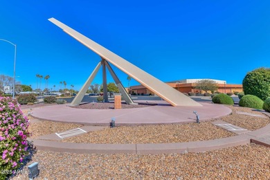 Perfect Sun City Condo, 2 Bedrooms plus Arizona Room, 2 Baths on Sun City Lakes West and East in Arizona - for sale on GolfHomes.com, golf home, golf lot