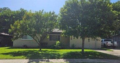 Brand-New Roof! 5yr Warranty. Spacious Family Home with Workshop on Pecan Valley Municipal Golf Course in Texas - for sale on GolfHomes.com, golf home, golf lot