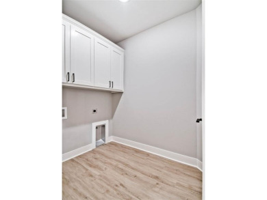 Beautiful, move-in ready new construction home in the heart of on Bella Vista - Metfield Golf Complex and Country Club in Arkansas - for sale on GolfHomes.com, golf home, golf lot