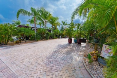Under contract-accepting backup offers. Welcome to your slice of on The Groves Golf and Country Club in Florida - for sale on GolfHomes.com, golf home, golf lot