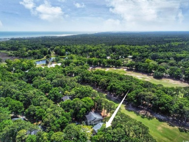 Well maintained 1st floor, end unit condo located on the 10th on Pawleys Plantation Golf and Country Club in South Carolina - for sale on GolfHomes.com, golf home, golf lot