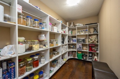 Beautiful Kimberley resale on Otter Creek Golf Course, this 1.5 on Otter Creek Golf Course in Iowa - for sale on GolfHomes.com, golf home, golf lot