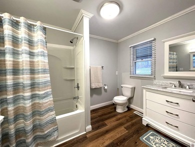 Looking for a home near Lake Barkley? This is the perfect place! on  in Kentucky - for sale on GolfHomes.com, golf home, golf lot