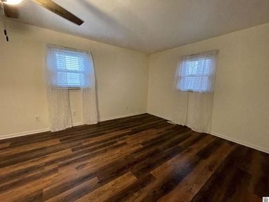 Looking for a home near Lake Barkley? This is the perfect place! on  in Kentucky - for sale on GolfHomes.com, golf home, golf lot