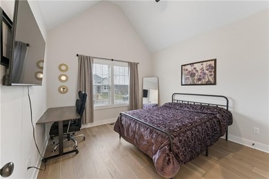 Lakewood Living Made Easy - 3-Year-Young Maintenance-Provided on Lakewood Oaks Golf Club, Ltd. in Missouri - for sale on GolfHomes.com, golf home, golf lot