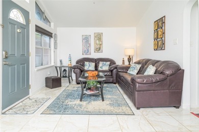 Charming and fully furnished 2-bedroom, 1-bath Cottage with a on Rockport Country Club in Texas - for sale on GolfHomes.com, golf home, golf lot