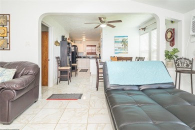 Charming and fully furnished 2-bedroom, 1-bath Cottage with a on Rockport Country Club in Texas - for sale on GolfHomes.com, golf home, golf lot