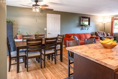 Discover low-maintenance living in this updated 2-bedroom on  in Oregon - for sale on GolfHomes.com, golf home, golf lot