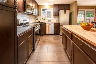 Discover low-maintenance living in this updated 2-bedroom on  in Oregon - for sale on GolfHomes.com, golf home, golf lot