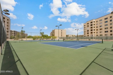 Stunning remodeled condo in Scottsdale Shadows. Prime ground on Scottsdale Shadows in Arizona - for sale on GolfHomes.com, golf home, golf lot