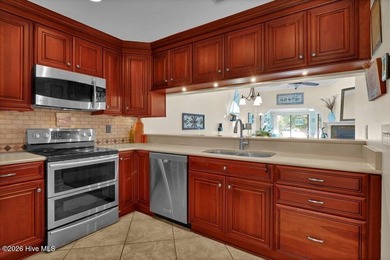 Sunny and bright townhome just minutes from Wrightsville Beach on Inland Greens Golf Course in North Carolina - for sale on GolfHomes.com, golf home, golf lot