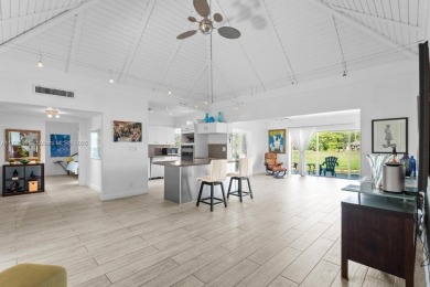 BACK ON THE MARKET Feels like a 3-bedroom home. This spacious on Woodlands Country Club in Florida - for sale on GolfHomes.com, golf home, golf lot